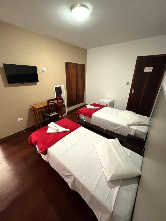 Hotel Thermas Da Mantiqueira - Pocos De Caldas - De Frente Para A Praca Central E Relogio Floral Esterno foto