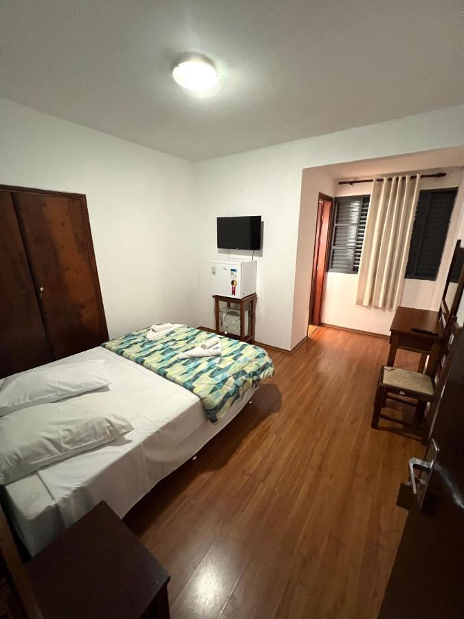 Hotel Thermas Da Mantiqueira - Pocos De Caldas - De Frente Para A Praca Central E Relogio Floral Esterno foto