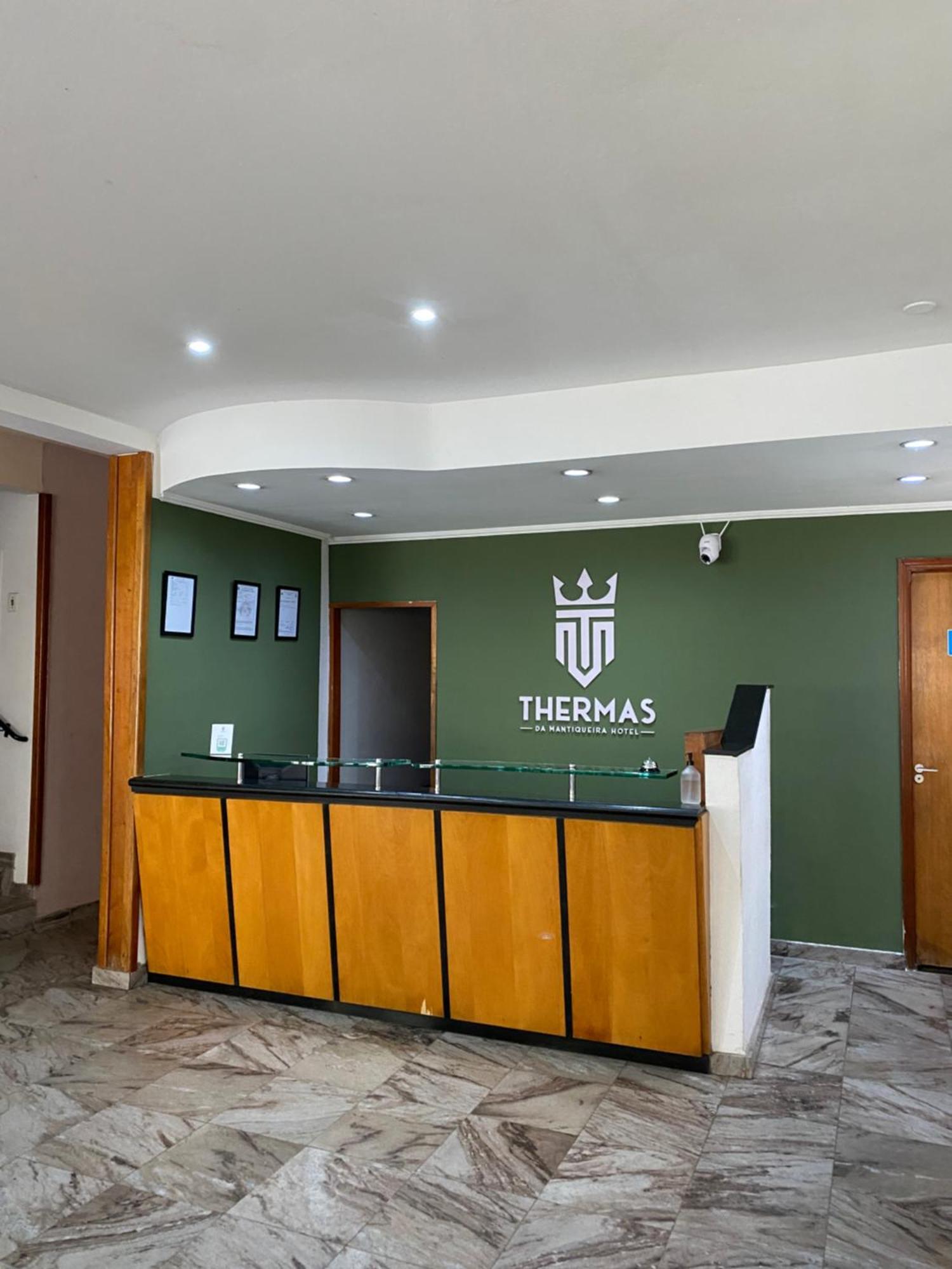 Hotel Thermas Da Mantiqueira - Pocos De Caldas - De Frente Para A Praca Central E Relogio Floral Esterno foto